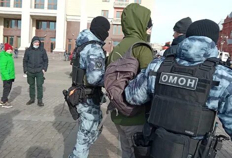 Март омон