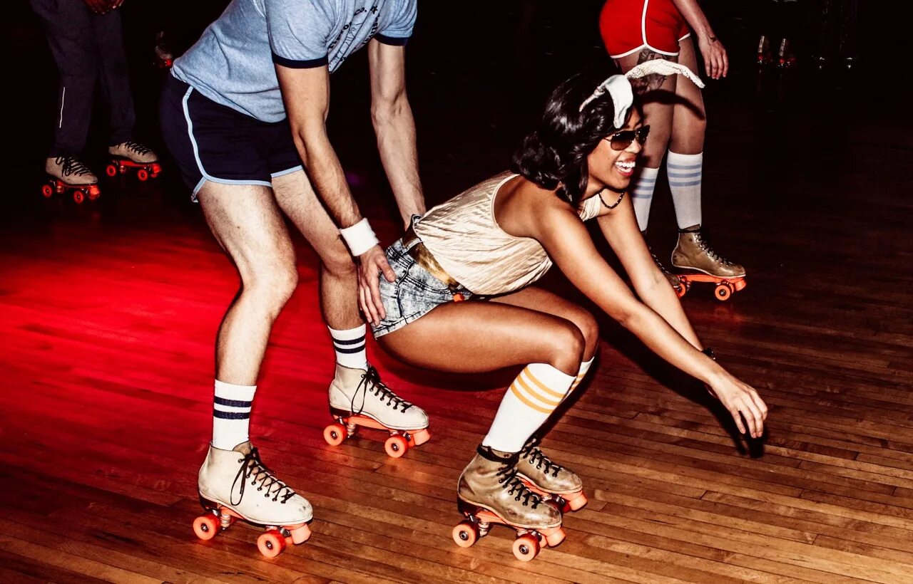 Roller Disco. Disco роллер. Фотосессия на роликах парная. City Roller Disco 1979. Песня disco cone take it high