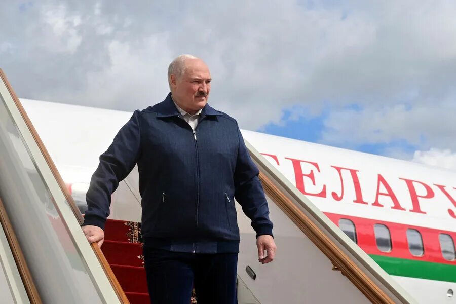 Лукашенко санкции. Встреча лукашенко в сочи 2025. лукашенко прибыл в абхазию.