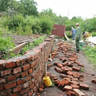 Подпорная стенка из кирпича своими руками