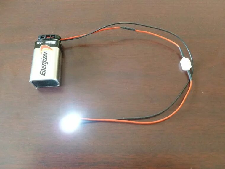 Battery light. Батарейки led058. Светодиод 9 вольт. Светодиод от батарейки 9 вольт. Светодиод на 8-9 вольт.