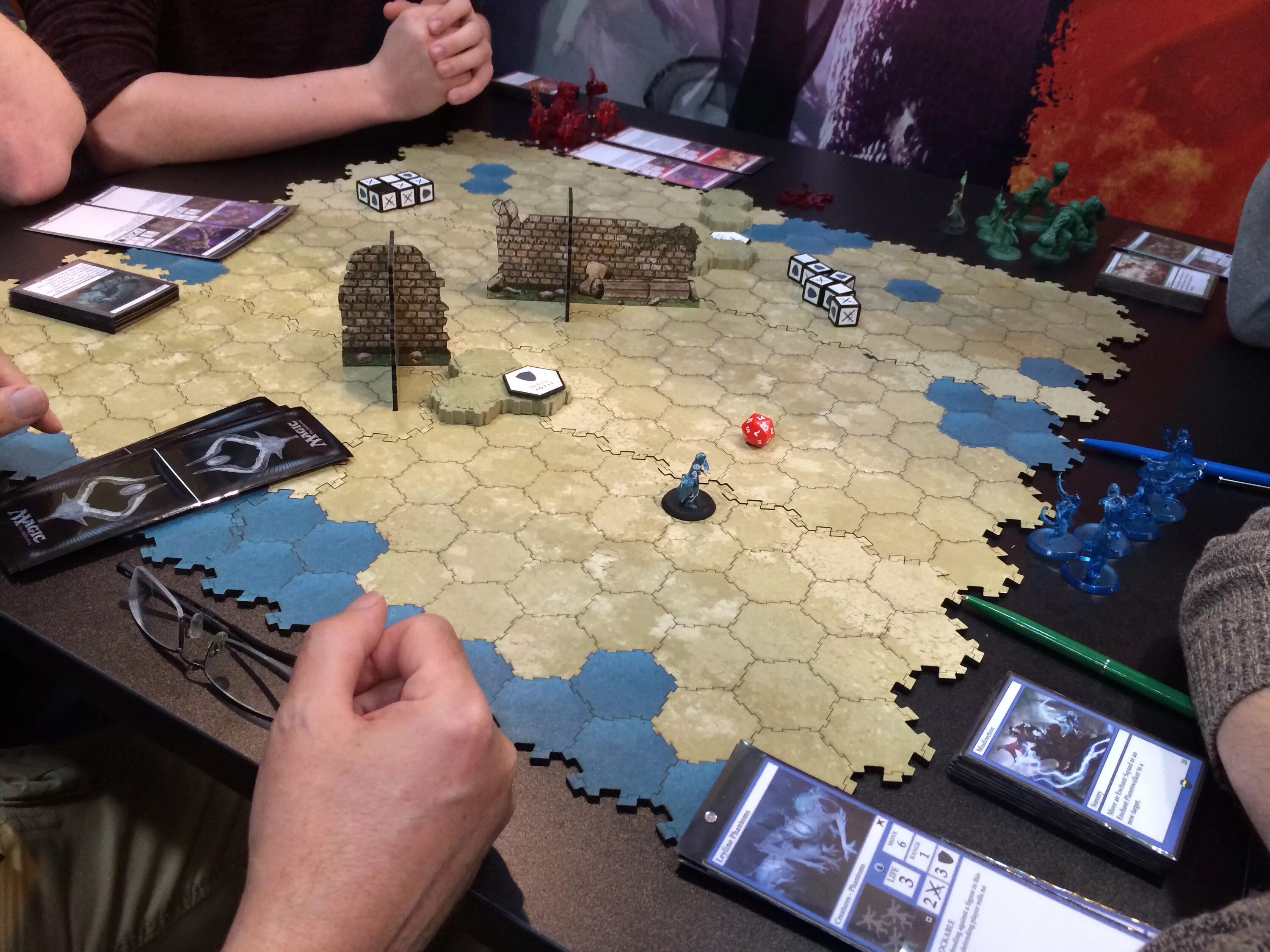 Кланк! подземное приключение. Игра запретный остров. Американские настольные игры. Бга настольных игр. Дизайн настольной игры.