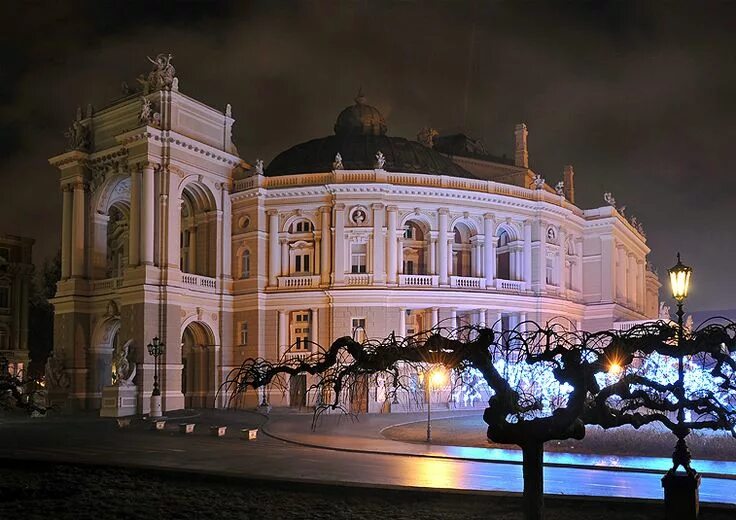 Фото Одесского театра оперы и балета (48 фото)