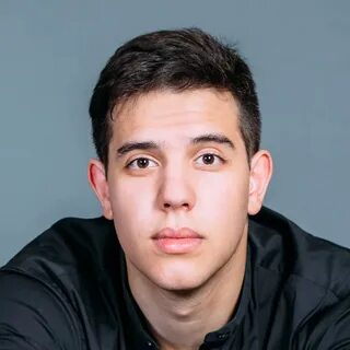 Актер студенческий