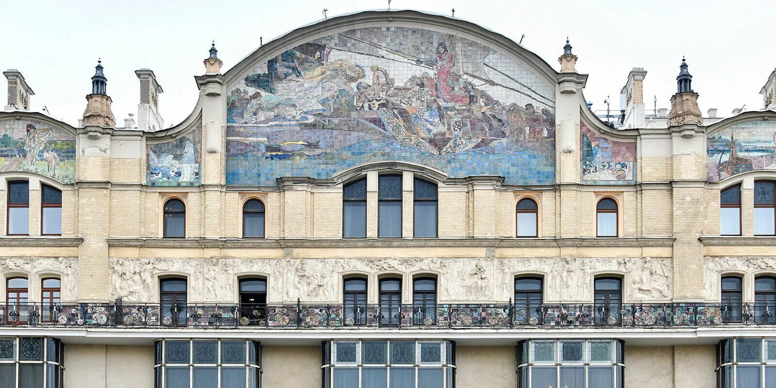 Реставрация цен в москве. Мозаика Врубеля на гостинице Метрополь. Гостиница Метрополь зал Врубель. Реставрированные исторические ландшафты. Какие здания оформлял Врубель.