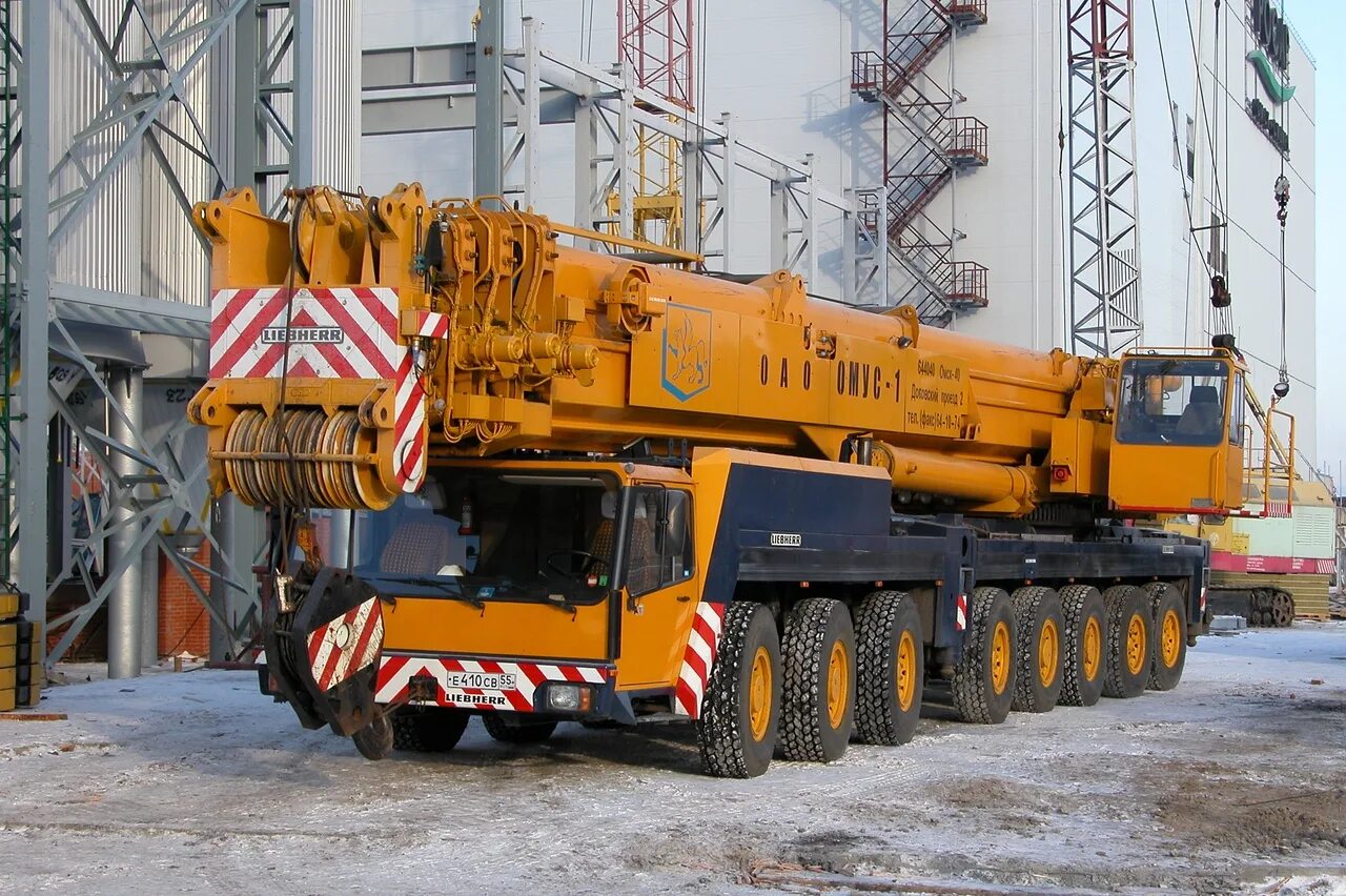 1400 тонн. Либхер 100т гусеничный. Liebherr LTM 1100-4.2. 4rhfy KB,[pth 100njy. Кран Либхер 25 тонн.