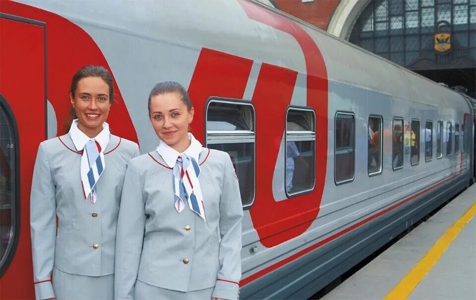 Образ проводника. Новая форма проводников РЖД 2020. Проводник пассажирского вагона АО ФПК. Форма ФПК РЖД. Форма проводников пассажирских вагонов.