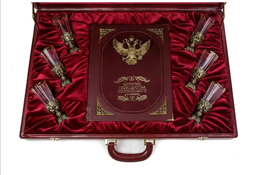 книга для руководителя в подарок. эксклюзивные подарки для мужчин. подарок на 65 лет мужчине. подарочное издание. подарочные наборы на новый год бокс.