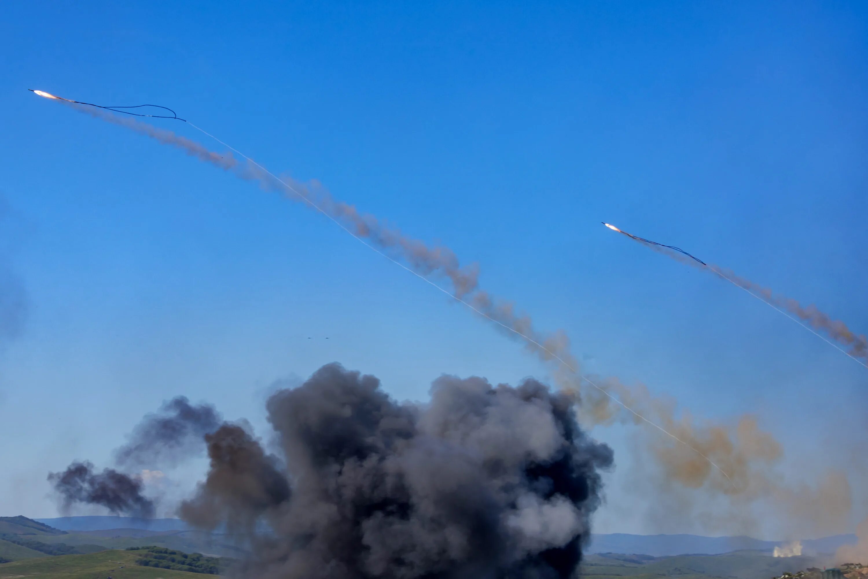 Рсзо бастион-2. Ур-77 метеорит змей горыныч. Новости удары ракет. Новости удары ракет. Рсзо сирии.