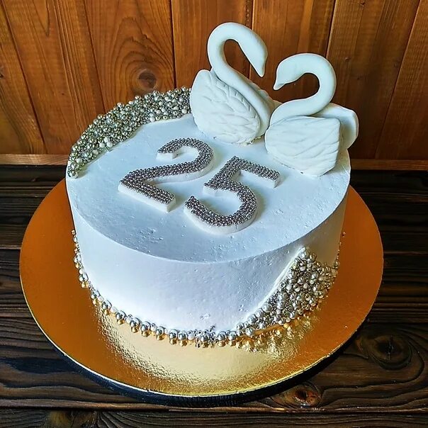 С 15 20 лет 25. Торт на 25 лет свадьбы. Торт на серебряную свадьбу 25 лет. Украшение торта на годовщину свадьбы. Тортик на 25 лет свадьбы.