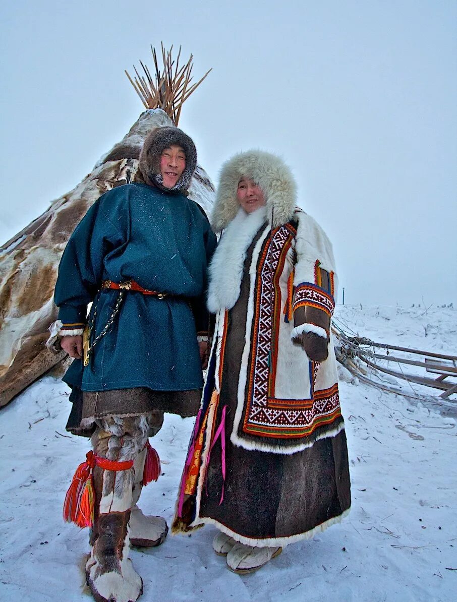 Саамская малица. Малица ижемцев. Традиционная одежда ненцев малица. Малица ненцев. Народы красноярского края долганы.