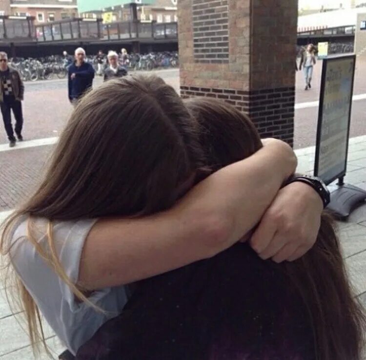 Глория и стив. Фотосессия с лучшим другом. Подруга без парня. Отношения любовный треугольник. Подруга без парня.