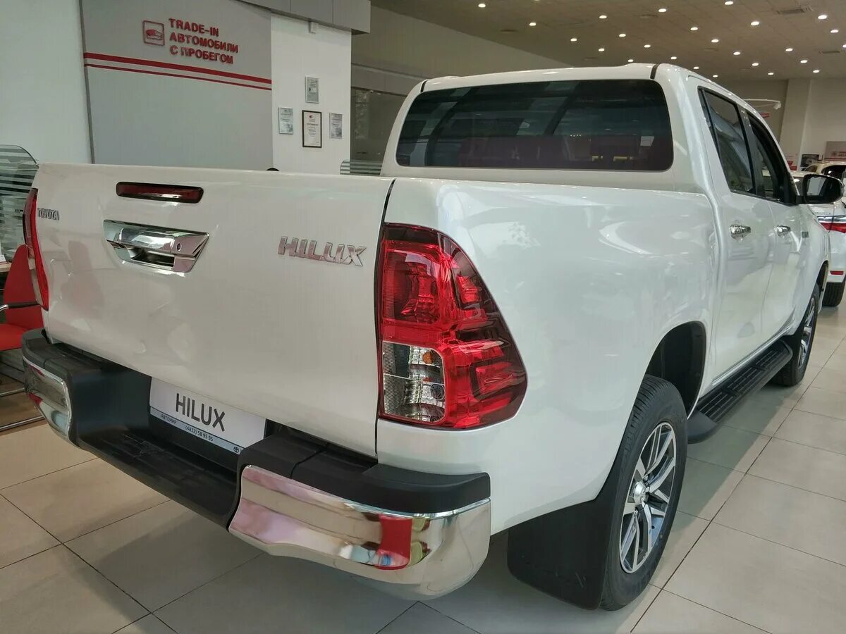 Купить тойота хайлюкс во владивостоке. Toyota Hilux VIII 2022. Хайлюкс 2023 в новом кузове. Хайлюкс Тойота 2022 с Казахстана. Хайлюкс в стиле Лексус.