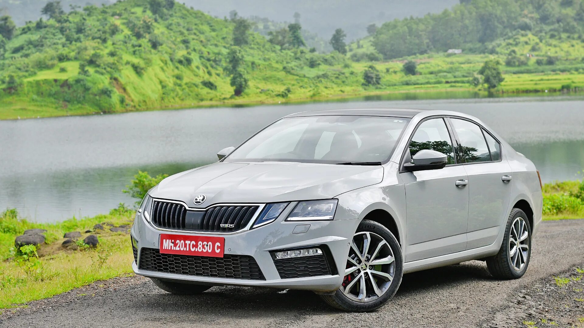 Skoda octavia rs 2019. Skoda Octavia a7 2018.