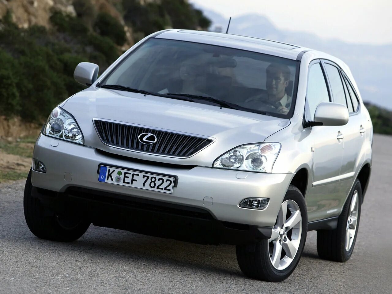 Lexus rx300 поколения. Лексус РХ 300 2. Lexus 300 rx300. Lexus RX 2 (2003-2009). Lexus RX 2003.