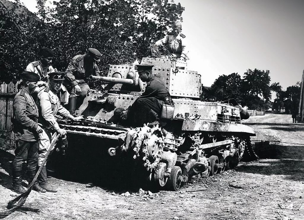 Советские танки 1941 1945. Танки вермахта 1941-1945. танковые бригады это 1941.