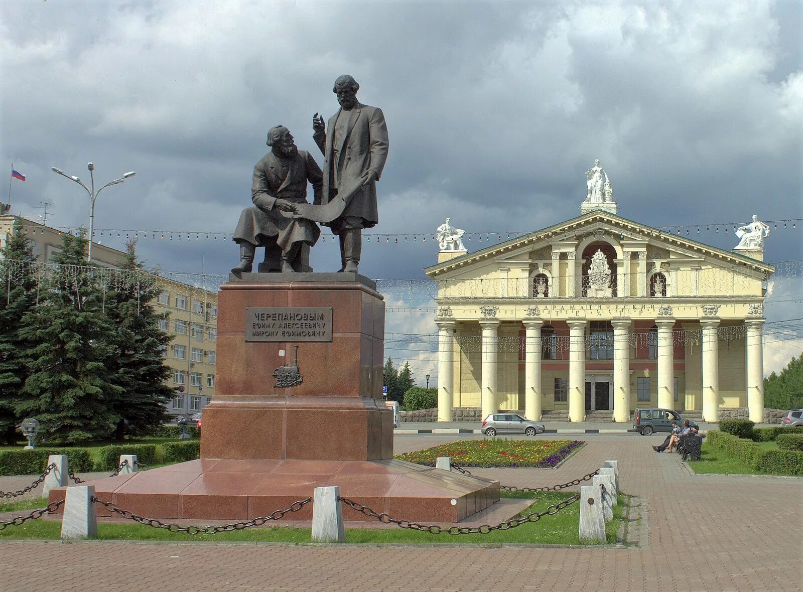 Памятник первым комсомольцам тагила. Памятник вов нижний тагил. Памятник николаю никитичу демидову. Памятник металлургам нижнего тагила. Памятник черепановым нижний тагил.