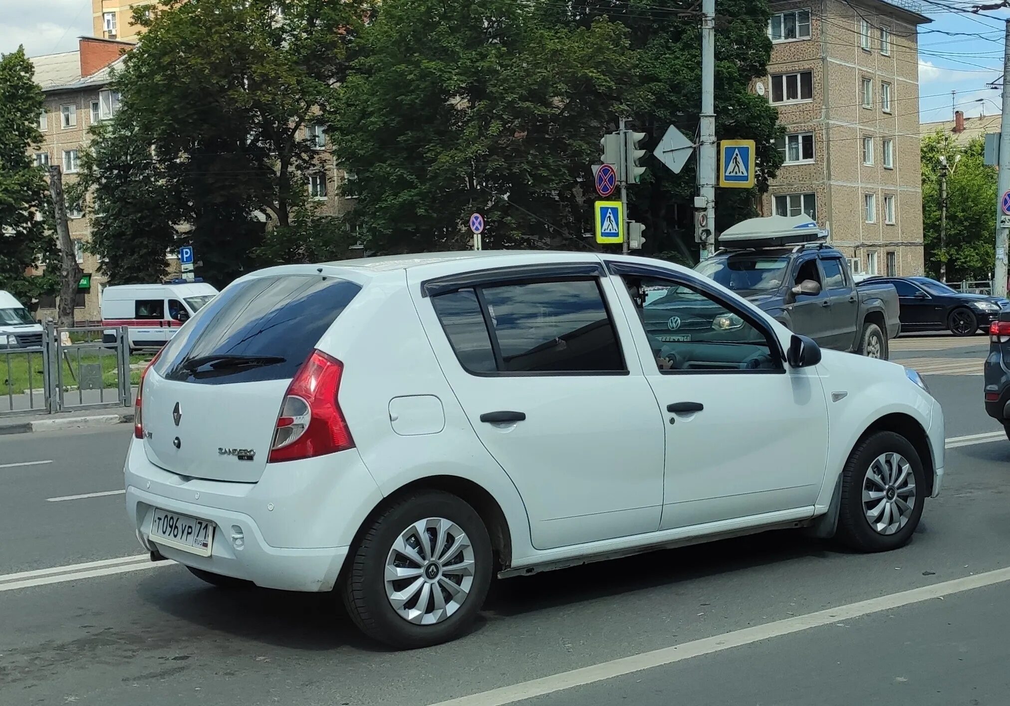 Renault тула. Рено Тула. Т096ме50. Ted47 краска для Рено. Е010ур71.