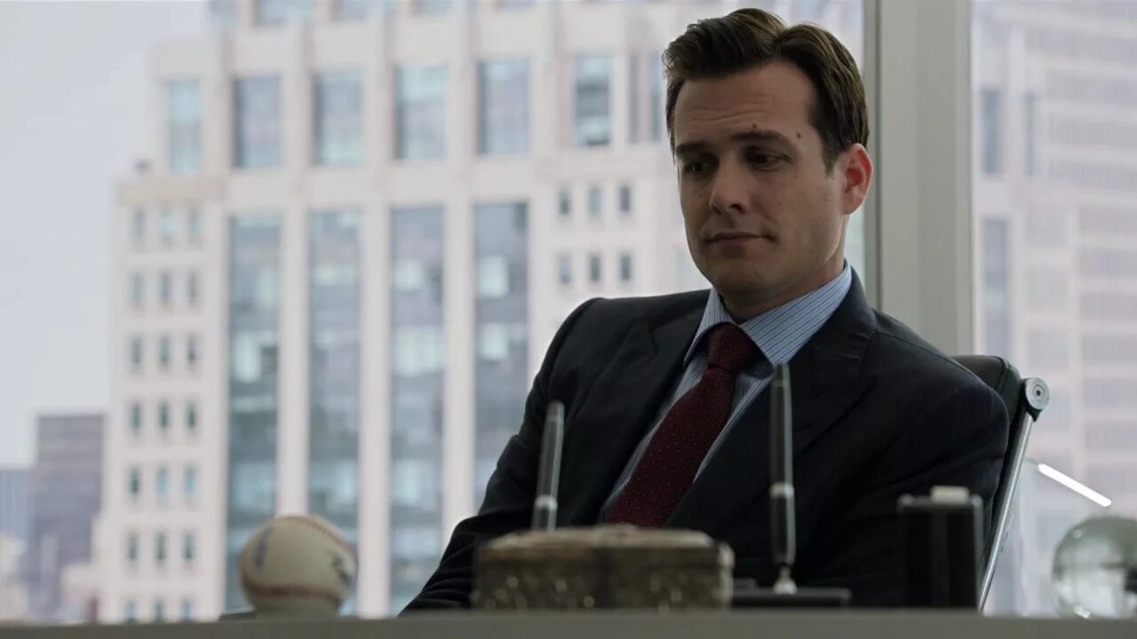 Гэбриел махт форс мажоры. Харви спектр форс мажоры. Форс мажоры харви. Гэбриел махт suits. "форс- мажоры" (2011- по настоящее время).