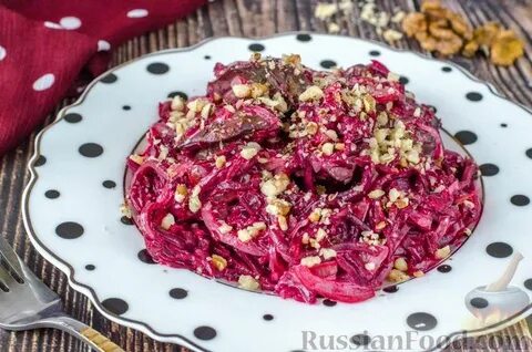 Салат с курицей свеклой и огурцом