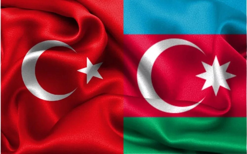 Турки азеры. Азербайджано турецкий флаг. Флаг азер и Турции. Азербайджан флаг и Турция флаги. Флаги Азербайджана и Турции в Турции.