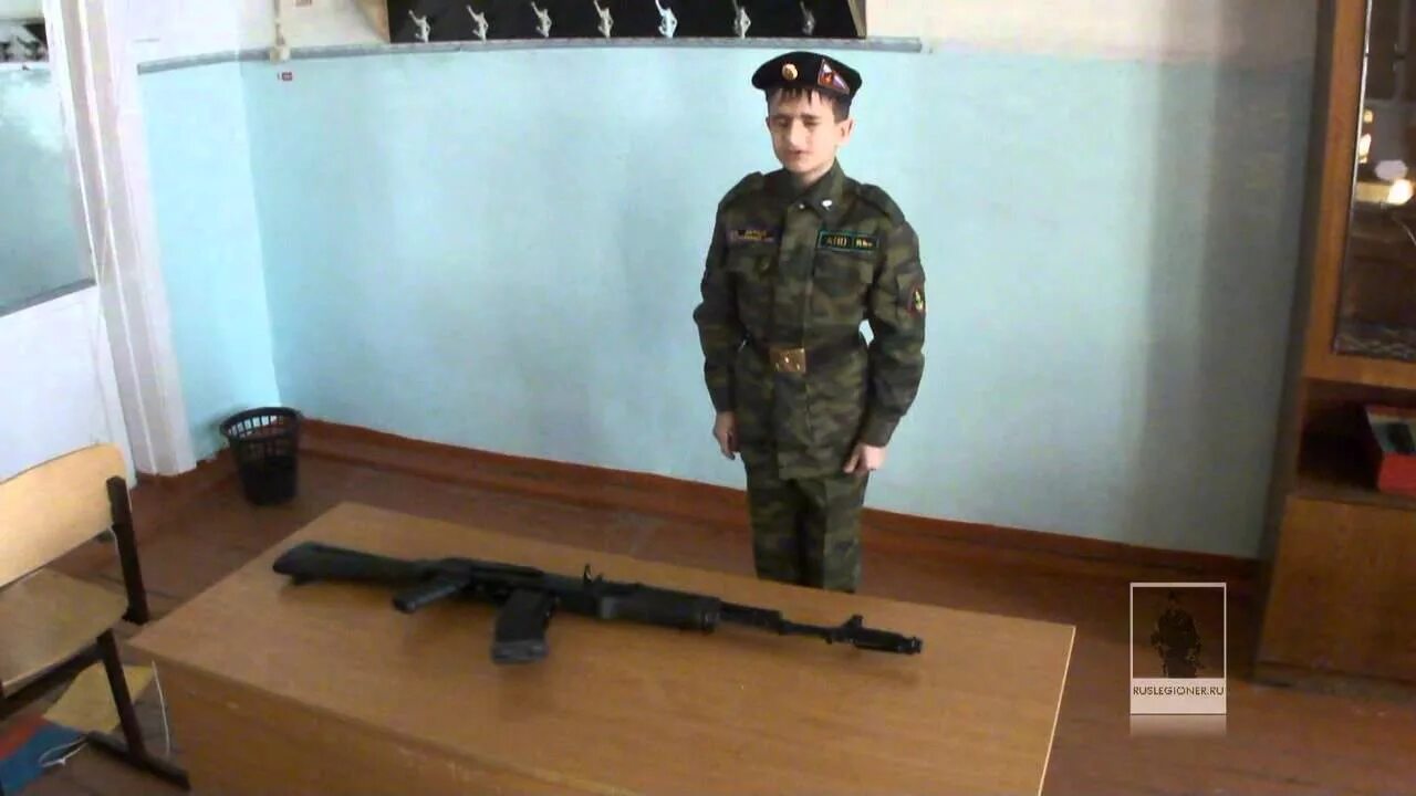 Рекорд сбора автомата. Рекорд по разбиранию и собиранию автомата ак 47. Сборка разборка автомата ак. Рекорд по разбиранию автомата ак 47. Сборка разборка ак.
