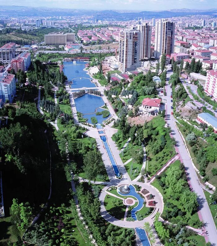 Город анкара в турции. Столица турции анкара. парк дикмен анкара. анкара столица турции достопримечательности. турция центр города анкара.
