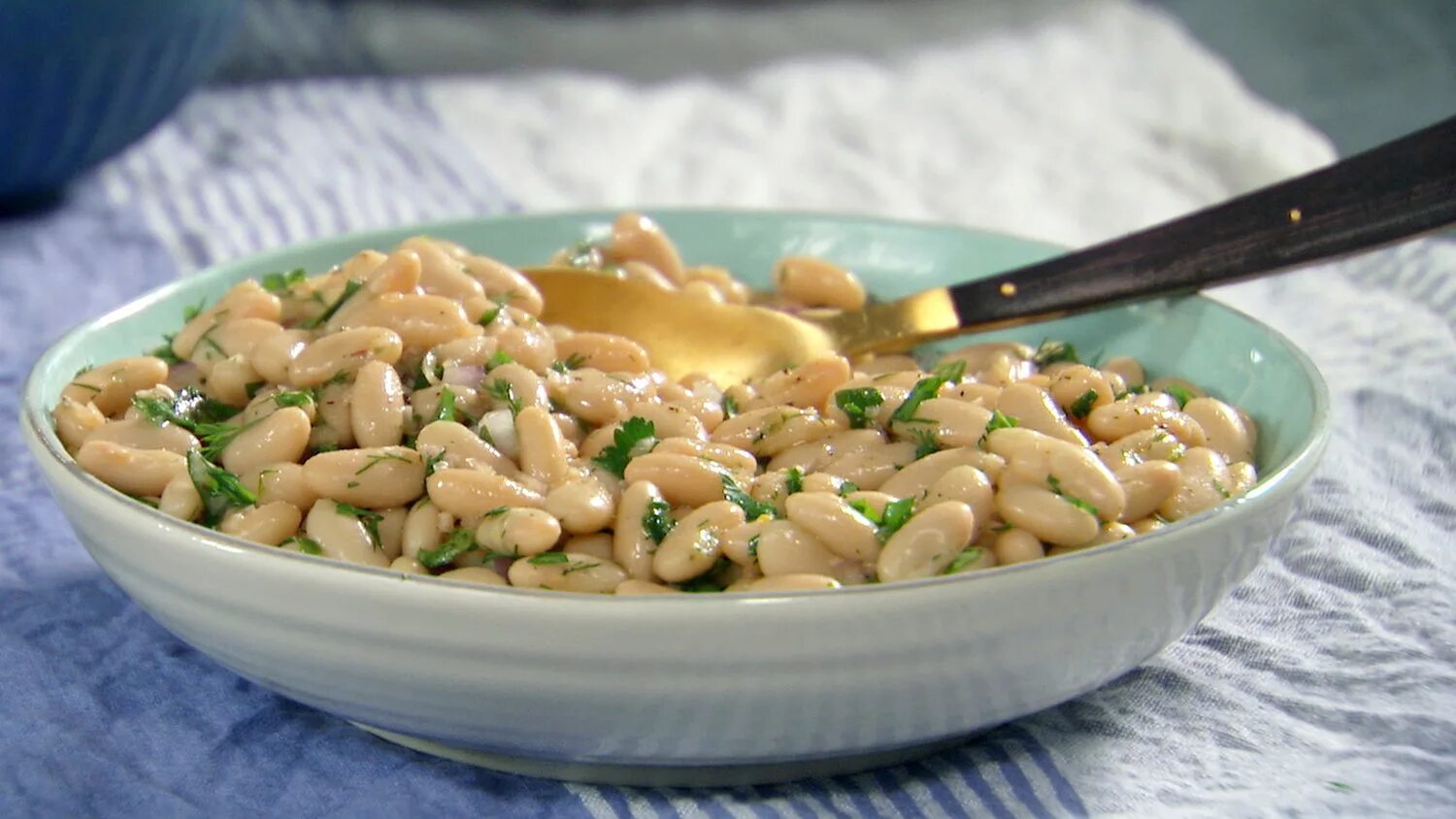 блюда из белой фасоли простые рецепты. скрэмбл с креветками. гарнир из белой фасоли. гарнир из белой фасоли. салат фасолевый с оливками.