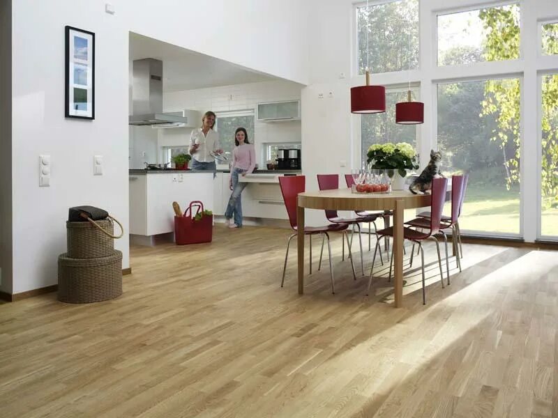 Пол на кухне. Деревянные роллы на кухню. Перго ламинат дуб борджиа. Красивый линолеум на кухню. Доска на кухню на пол.