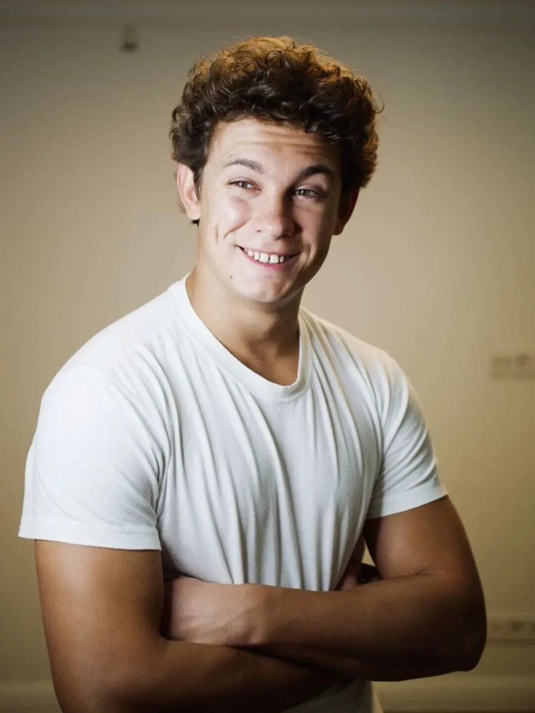 Никита кологривый сериалы. Никита кологривый веселый солдат. Никита кологривый жиза. Никита кологривый в жизни. Веселый солдат губернский театр.