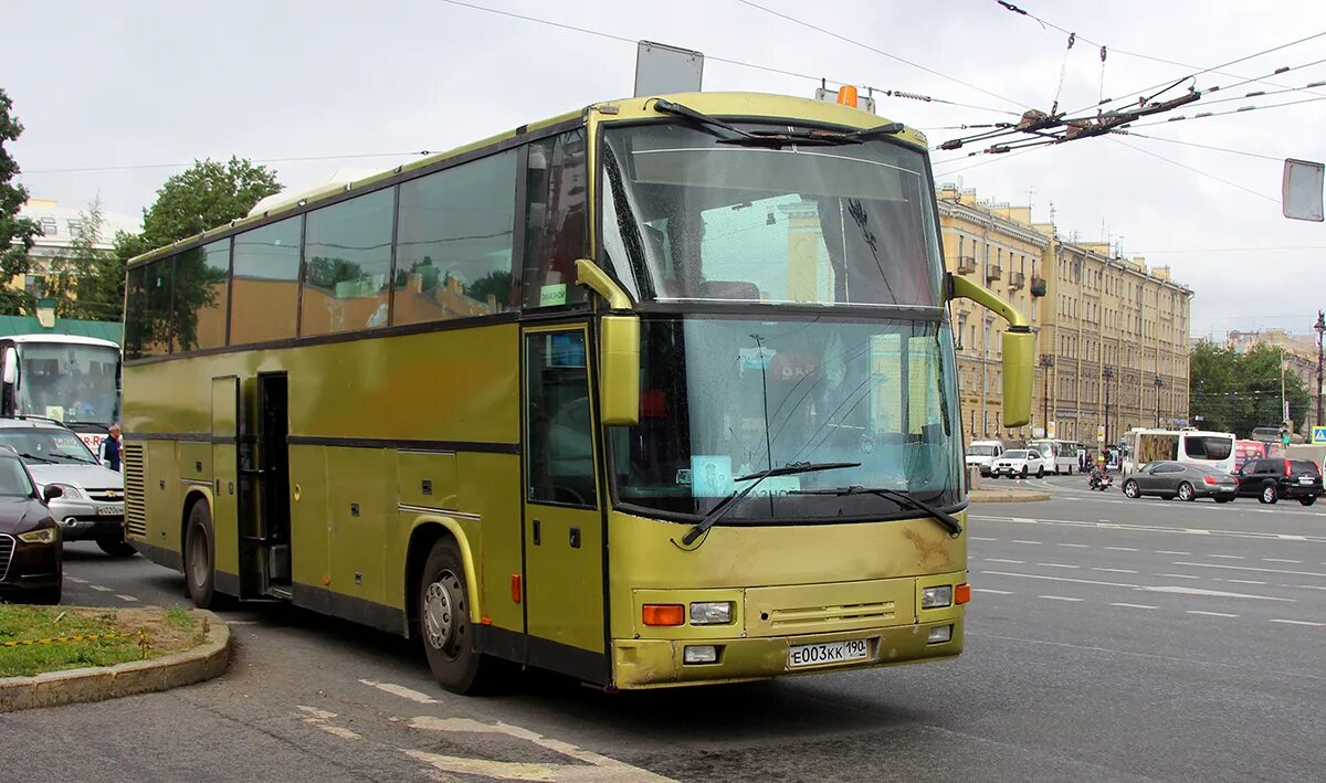 Автобусы спб отзывы. Автобус 190 СПБ. Автобус 12. Автобус 23. Троллейбус автобус.