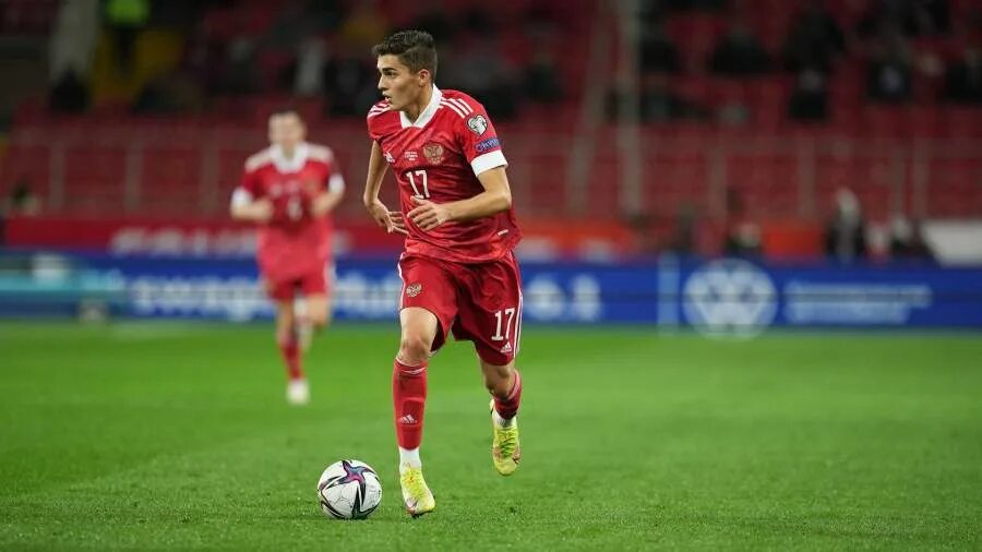 Аршак корян витесс. Ассоциация мини-футбола россии (амфр). Захарян сборная россии по футболу. Выступаю за сборную. Выступаю за сборную.