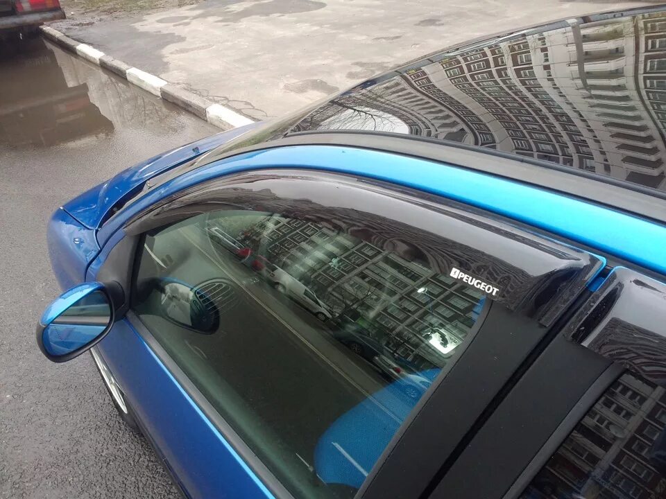Дефлектор пежо. Дефлекторы пежо 206. дефлекторы peugeot 206 sd 2005. пежо 206 ветровики. дефлекторы пежо 408.