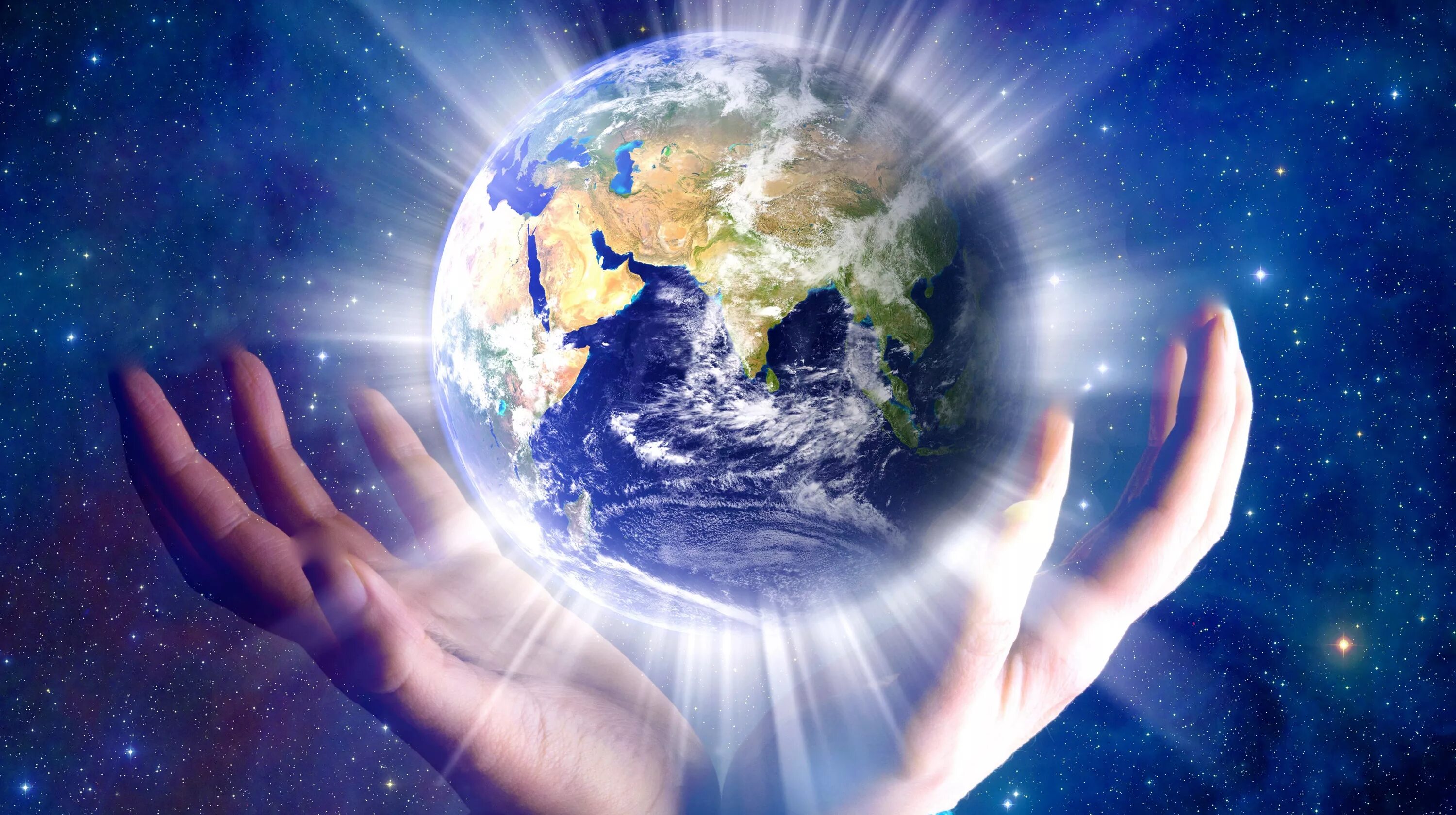 Планета в руках. Земной шар в руках. Мир в руке. Планета в руках человека.