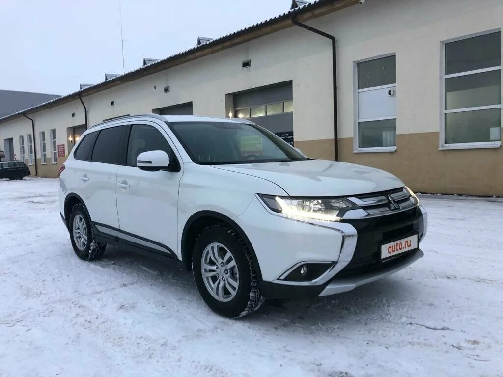 Мицубиси аутлендер с пробегом на авито. Мицубиси пенза.