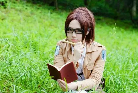 Hanji cosplay