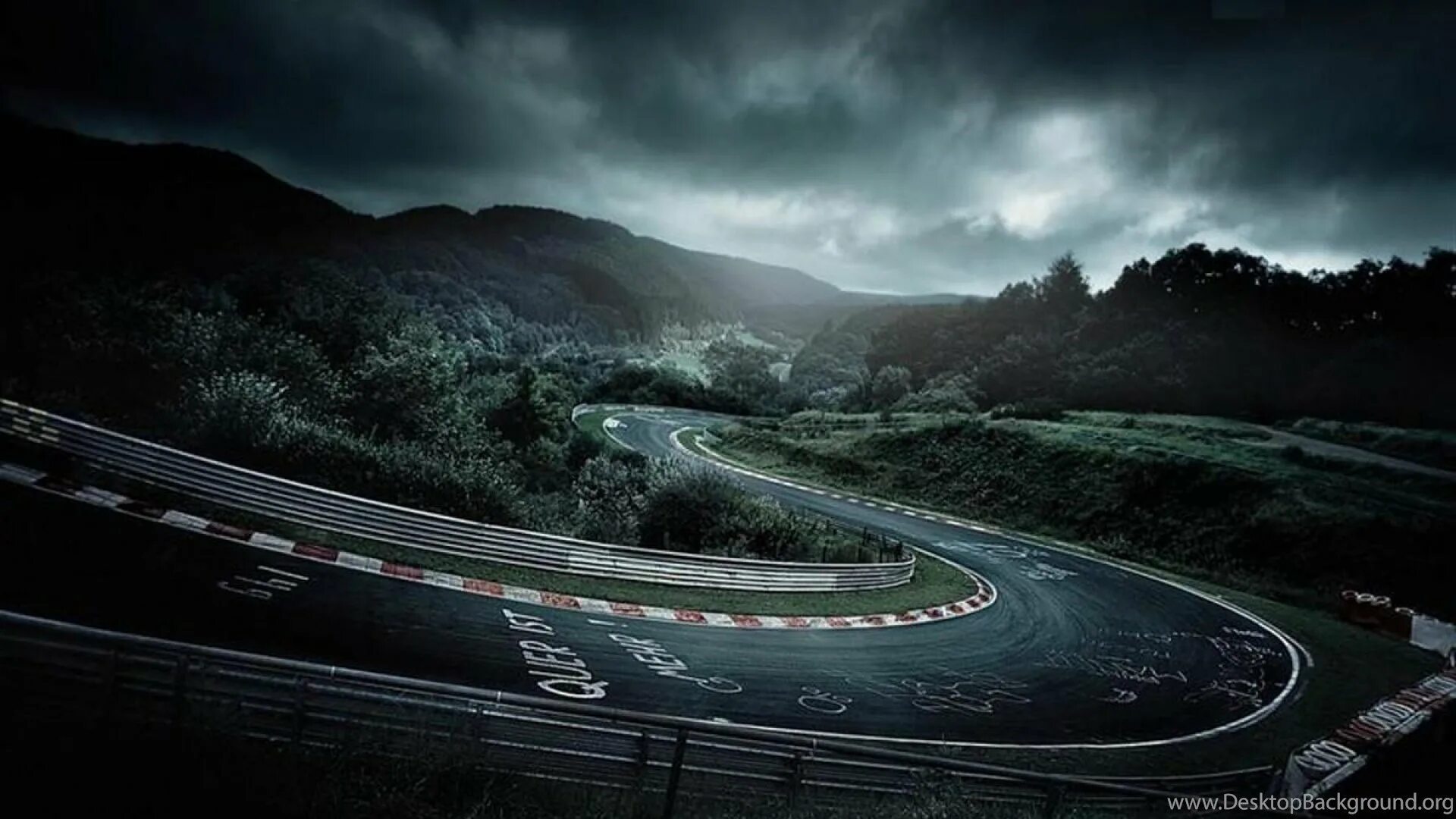Какой нибудь трек. Nurburgring nordschleife. трек нюрбургринг. nurburgring картина трассы. нюрбургринг трасса 22 км.