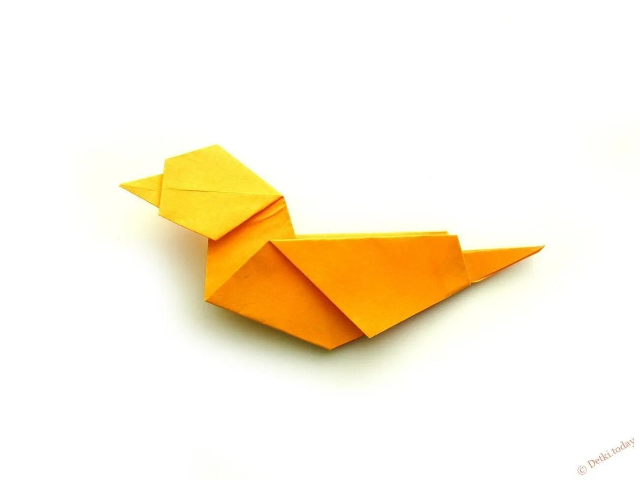 Бумажная уточка из бумаги. Оригами утка. Утенок оригами для детей. Оригами утка из бумаги. Бумажная уточка.