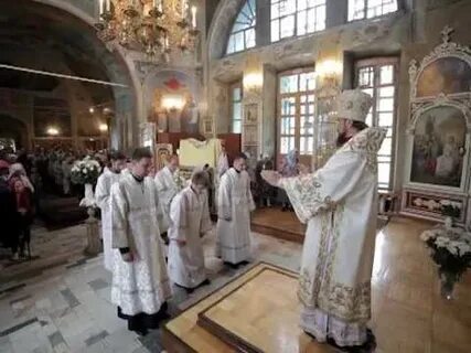 Посвятила в чтеца