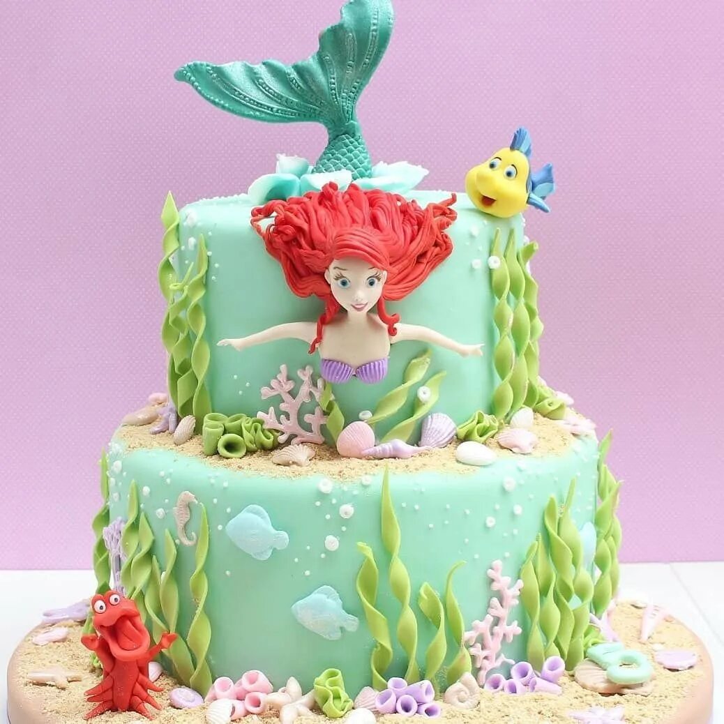 Торт русалочка ариэль с пряниками. Тортик русалочка ариэль. Торт ариэль для девочки. Торт с русалкой для девочки 5 лет. Торт с русалочкой ариэль без мастики.