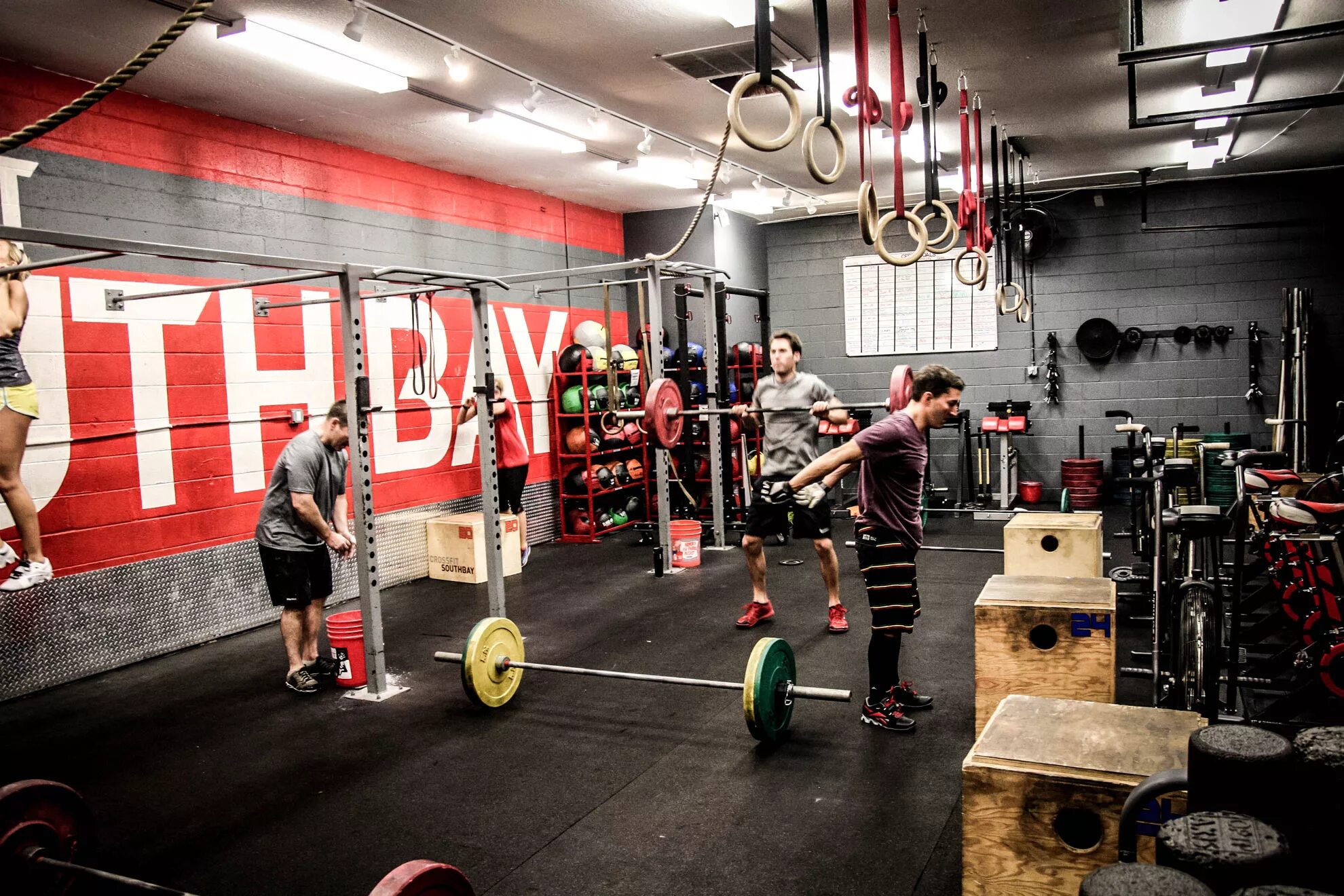 отель виктори спорт екатеринбург. фотозона фитнес. сиберия велнесс. мир спорта губкинский. москва спортивные зоны.