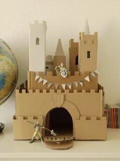 Крепость из коробок хоррор