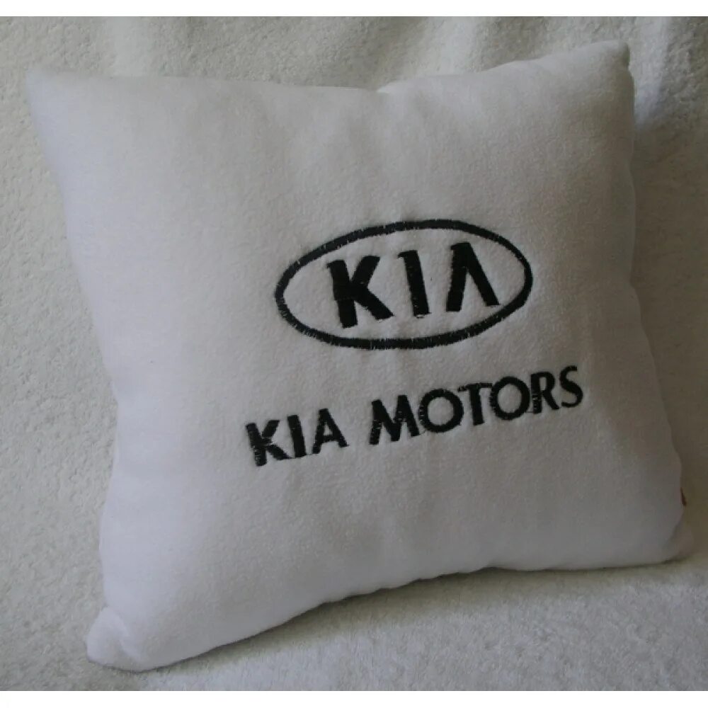 Подушки киа купить. Подушка Kia. Подушка автомобильная белая. Подушки белые с логотипом авто. Подушка черно белая.