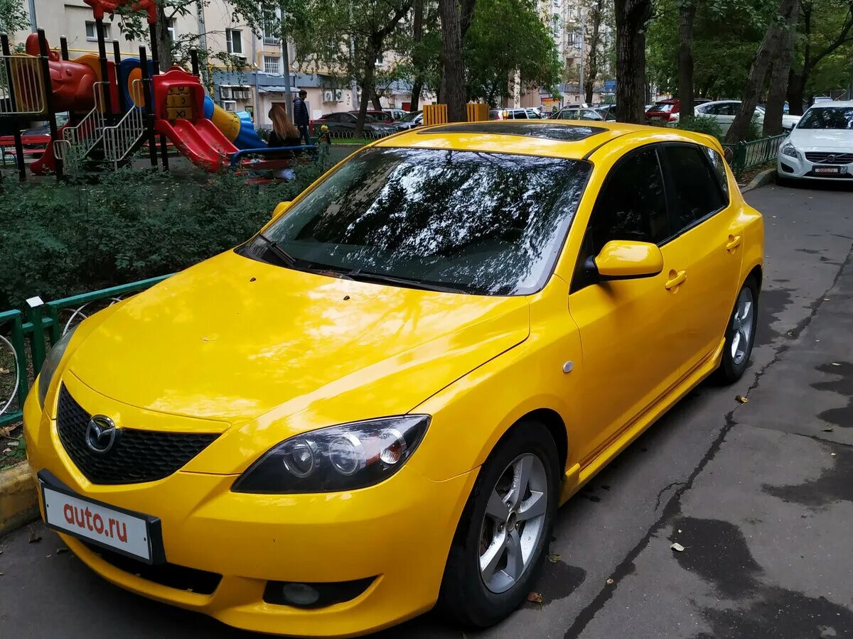 Мазда 3 желтая хэтчбек. Мазда 3 2004 седан желтый. Мазда 3 2008 желтая хэтчбе. Мазда 3 2007 желтая седан. Mazda желтая