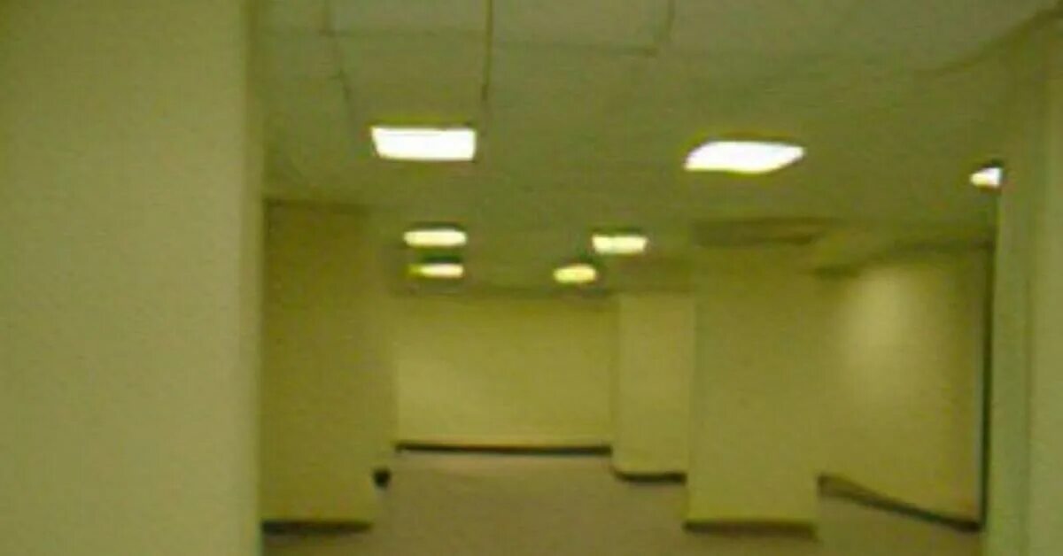 Закулисье уровни как попасть. Закулисье бесконечный лабиринт. kv31 backrooms. backrooms level 0244949533.