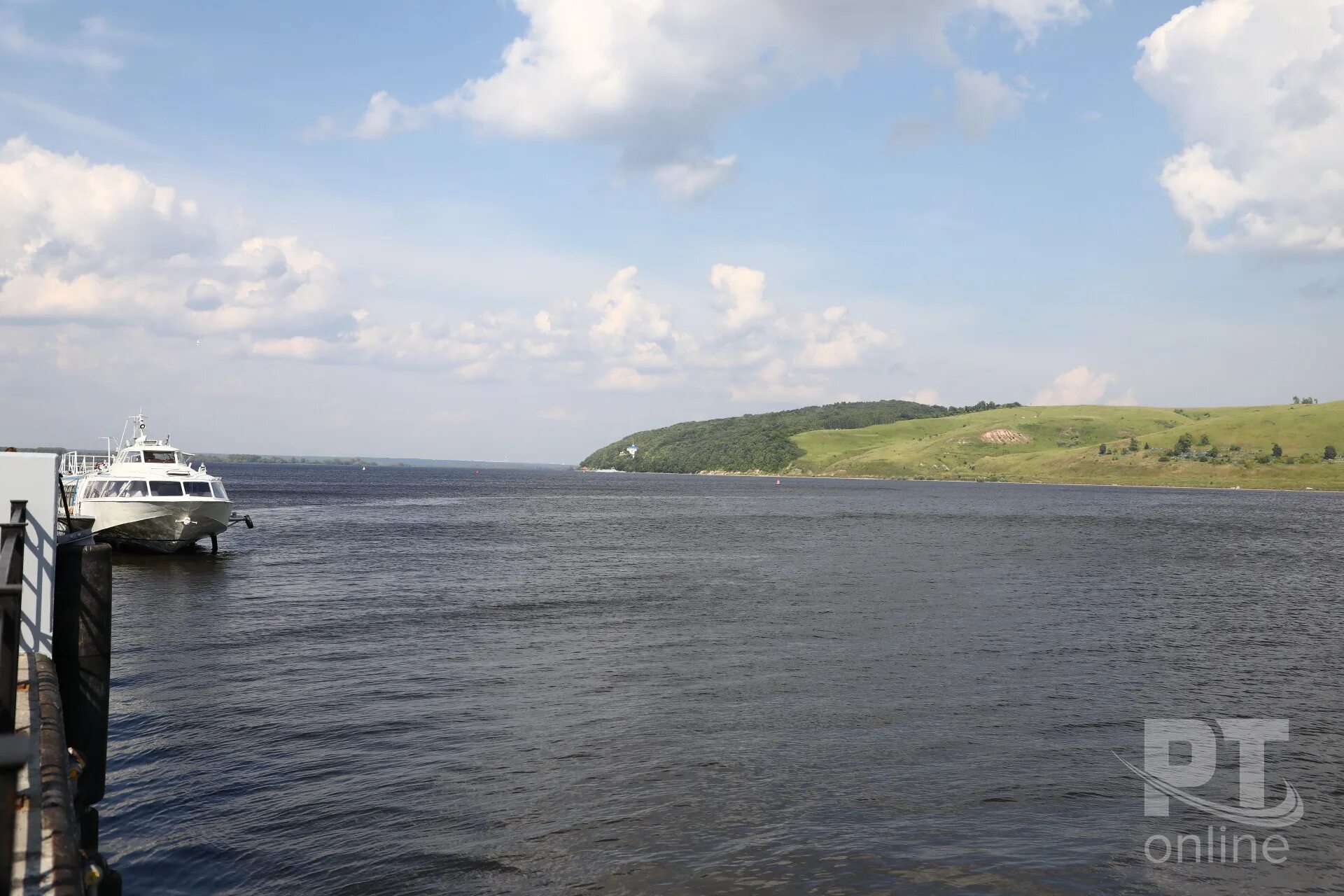 Куйбышевское водохранилище. Водохранилища Татарстана. Берегоукрепление Куйбышевского водохранилища. Уровень в 2010 году Куйбышевского водохранилища верхний Услон. Затопление куйбышевского водохранилища