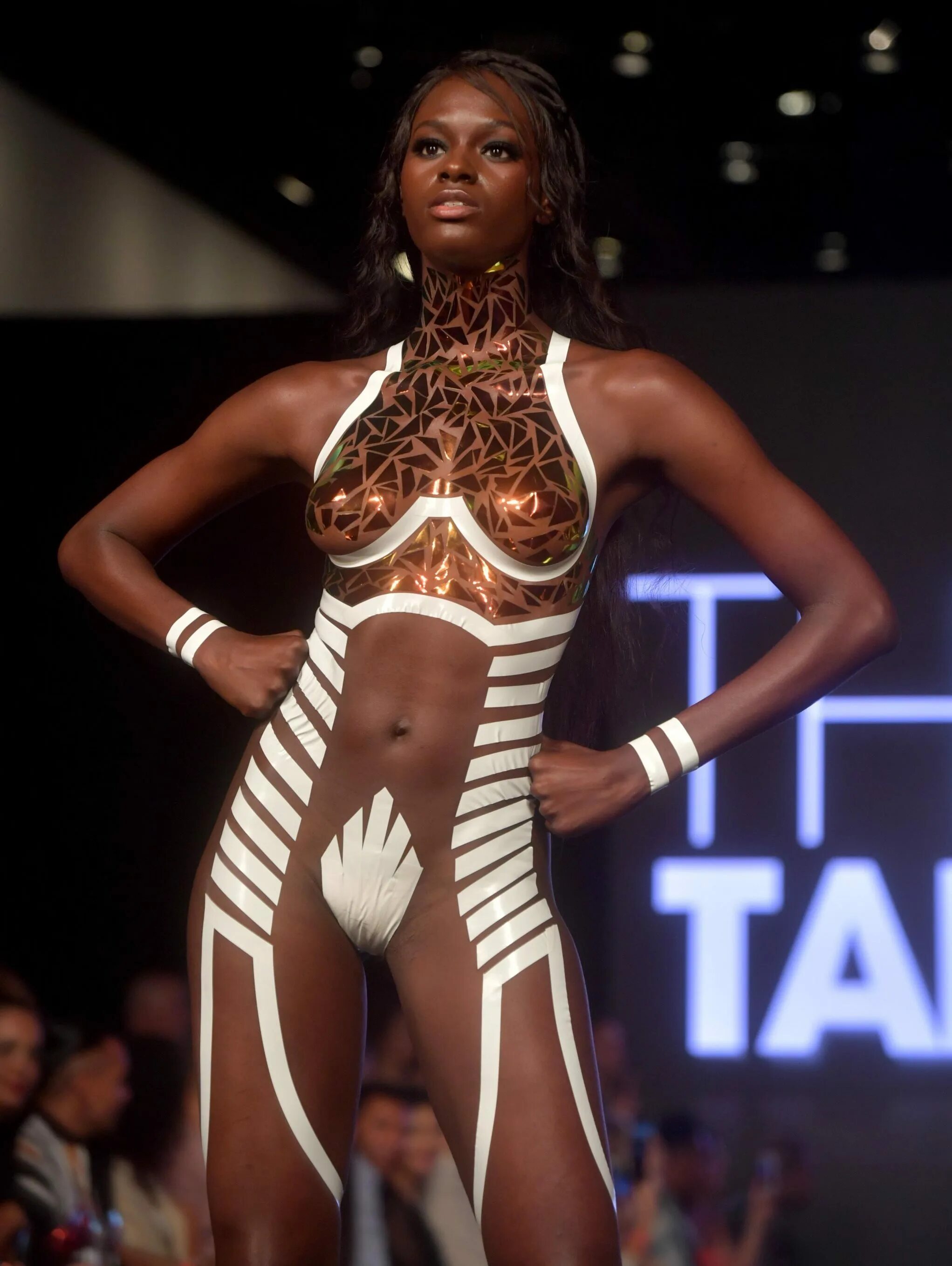 "Black Tape Project" 2020. Купальник Black Tape Project. Купальники из клейкой ленты на Miami Swim week 2019. Miami Swim week 2021 Black Tape Project. Black tape project live