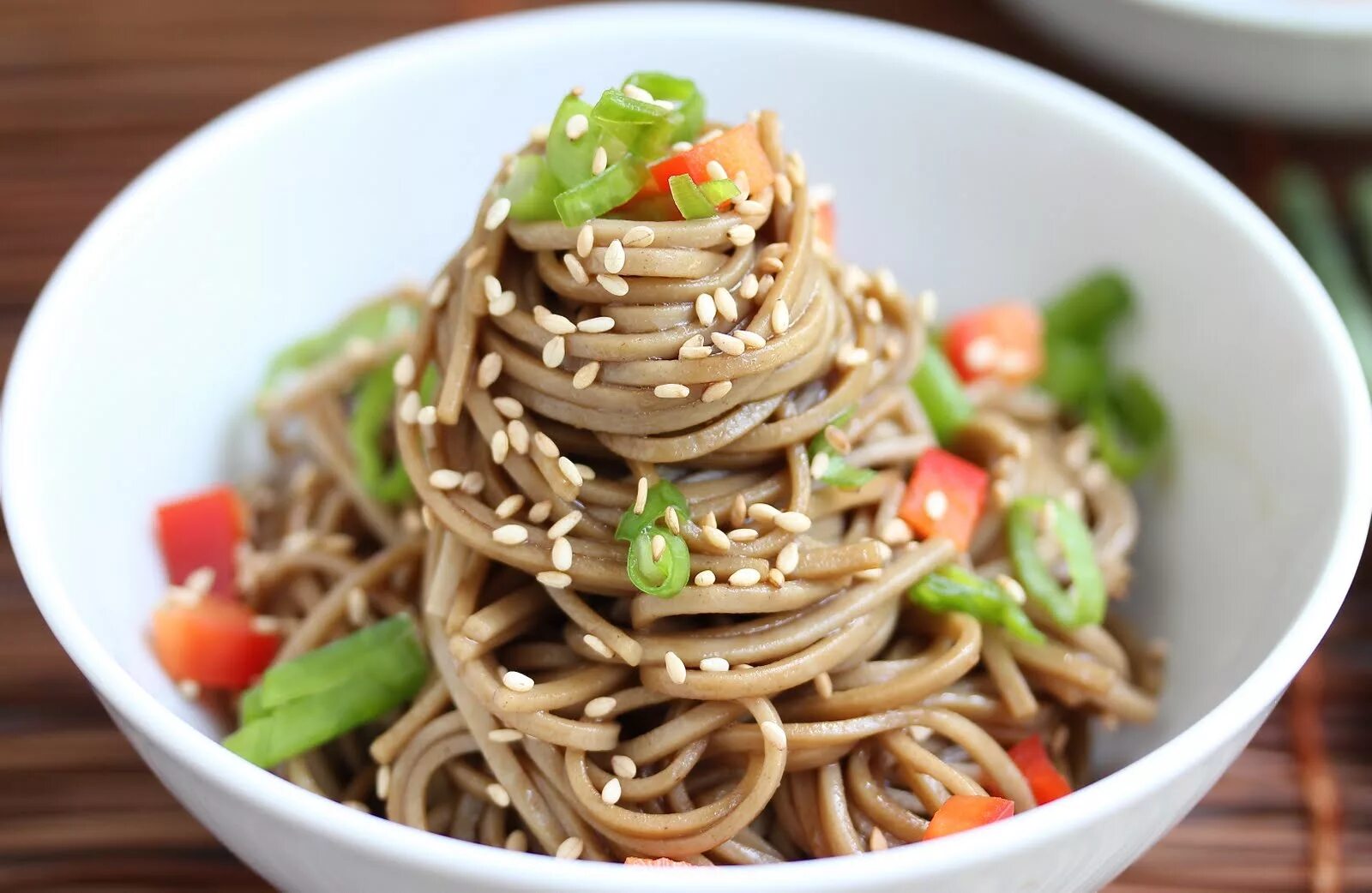 Гречневая лапша соба. Рисовая лапша soba. Лапша соба нудл. Тори Ясай соба. Крабовая лапша