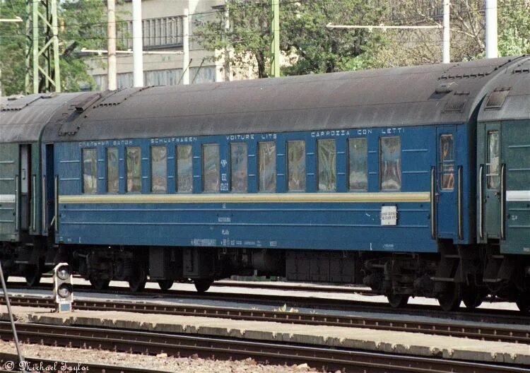 Твз тверской вагоностроительный завод. Вагоны габарита риц siemens. Пассажирский вагон аммендорф. Вагон габарита ric 61-4476. Вагоны ric твз.