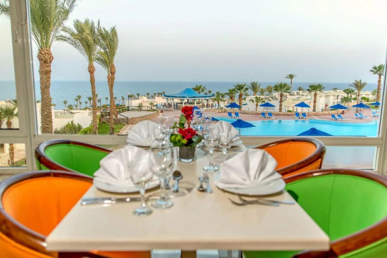 Renaissance golden view египет шарм. Ренессанс шарм-эль-шейх голден. Renaissance golden view beach 5* отель. Renaissance sharm el sheikh golden view beach resort пляж. Отель renaissance sharm el sheikh golden view beach.